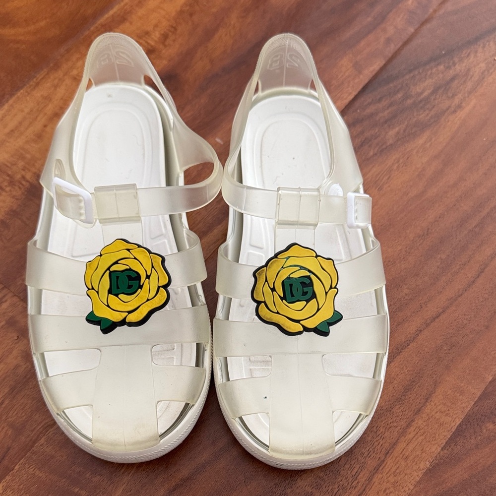 Dolce and Gabbana Kids Clear Jelly Sandals with Yellow Flower size 28
